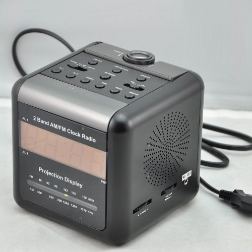 מצלמת ריגול בתוך שעון רדיו עם תאורת לילה דגם GU990